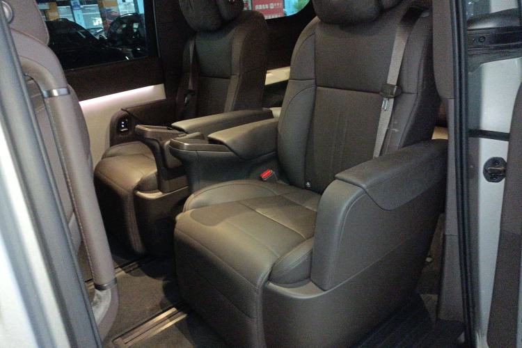 Used Li Auto MEGA 2024 Ultra Model