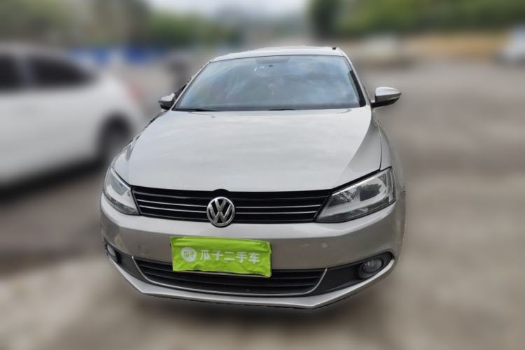 Used Volkswagen Sagitar 2012 1.6L Manual Comfort Model
