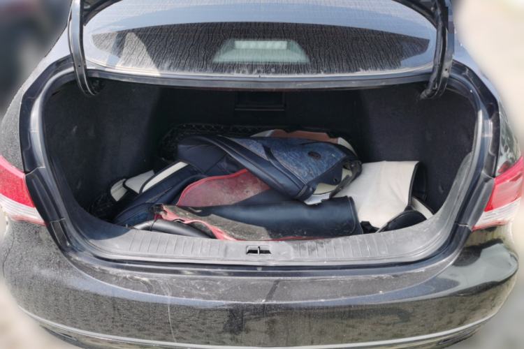 Used Nissan Sylphy 2016 Classic 1.6XE Automatic Leading Edition Trunk