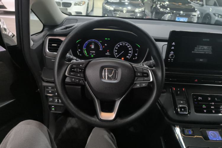 Used Honda Odyssey 2024 2.0L eHEV Sharp & Smart Edition