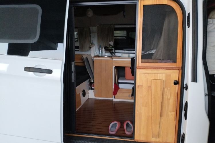 Used Ford Transit 2023 2.0T Gasoline Automatic Multi-Function Commercial Vehicle Mid-Drive Mid-Roof 5/6 Seats
