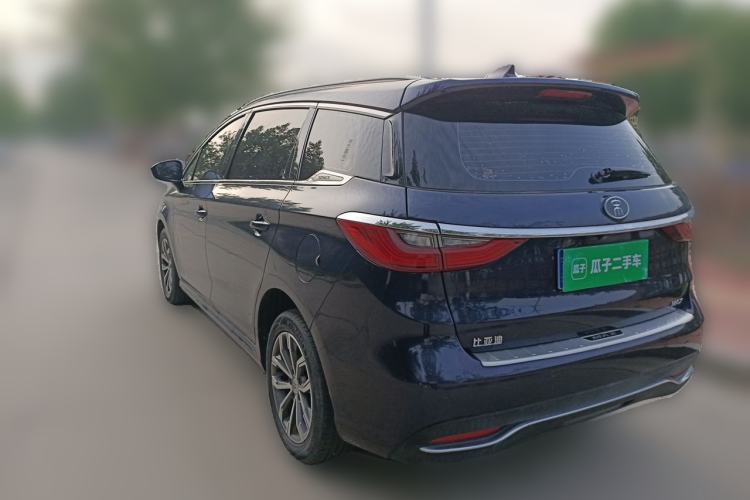Used BYD Song MAX 2019 1.5T Automatic Smart Connect Ruiyi Sunroof Model 7 Seats China VI Standard
