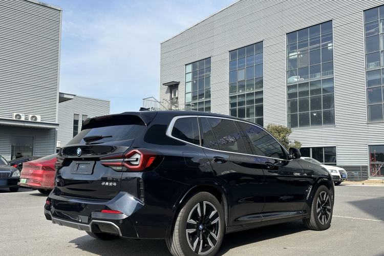 Used BMW iX3 2024 Leading Model