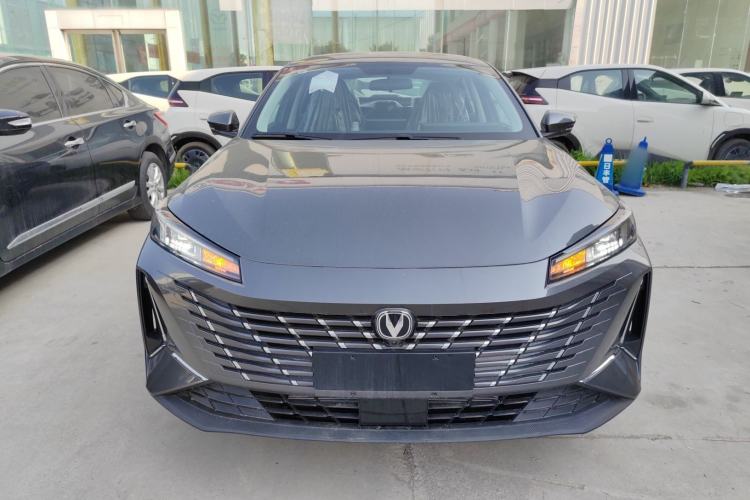 Used CHANGAN Eado 2025 Blue Whale 1.5T 500Bar Prestige Model
