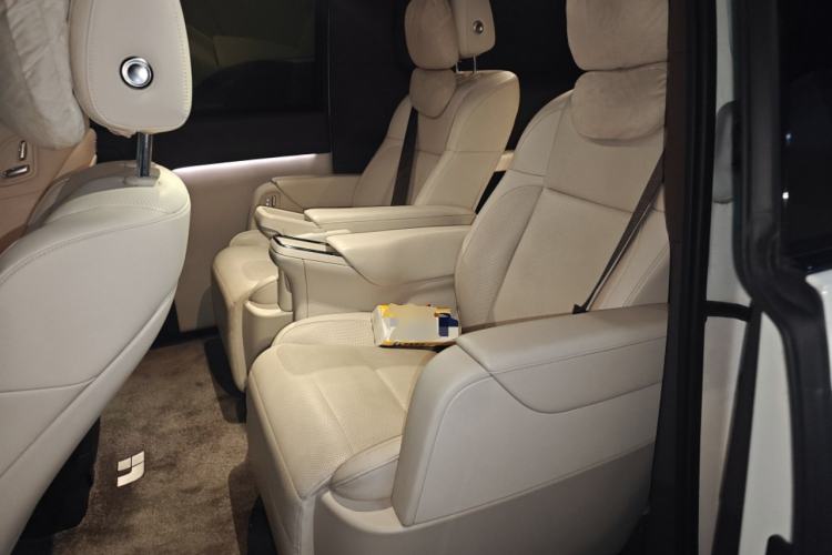 Used Li Auto MEGA 2024 Ultra Model