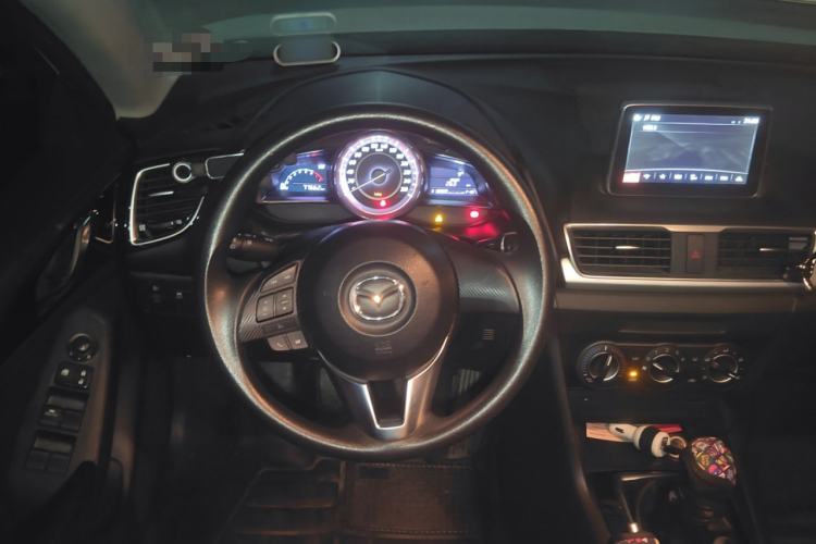 Used Mazda 3 Axela 2014 Sedan 1.5L Manual Comfort Model Steering Wheel