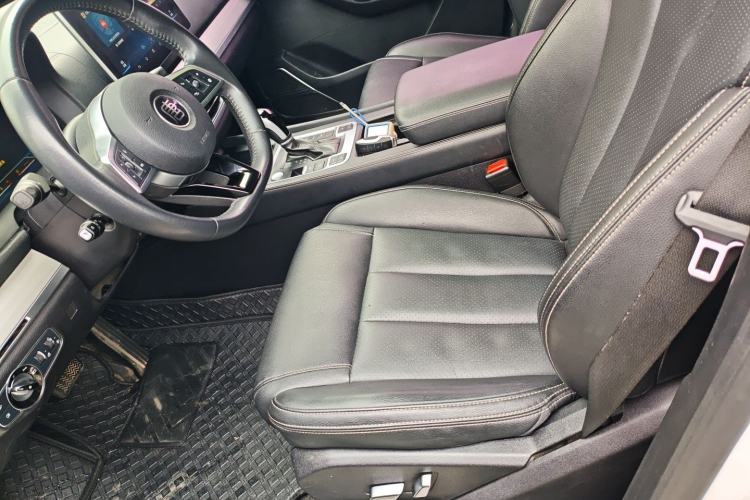 Used BYD Tang 2018 2.0T Automatic SmartConnect Prestige 7-Seater China V Standard Left Front Seat