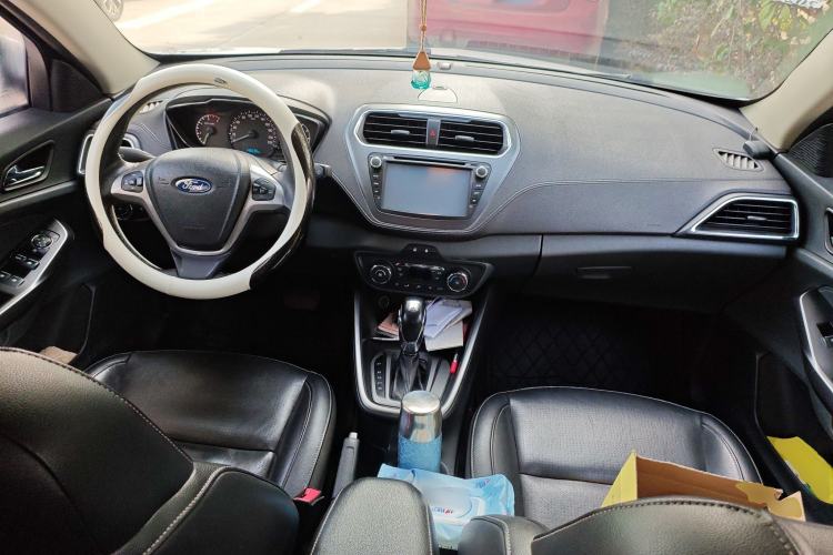 Used Ford Escort 2015 1.5L Automatic Fashion Model
