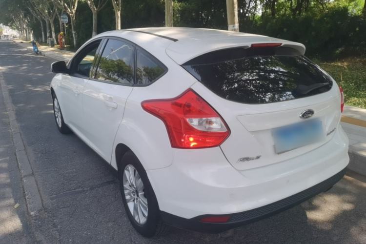 Used Ford Focus 2012 Hatchback 1.6L Manual Comfort Model
