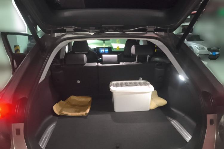 Used Toyota Harrier 2022 Dual-Engine 2.5L CVT Two-Wheel Drive Luxury Edition
