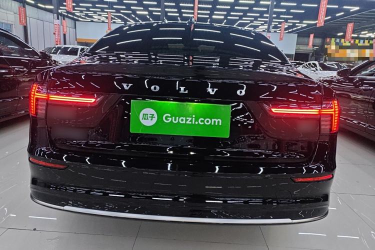 Used Volvo S90 2026 B5 Zhiyuan Luxury Edition
