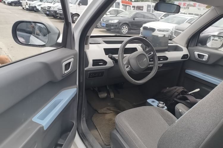 Used Geely Galaxy Panda 2023 Panda Mini 120km Cute Bear

