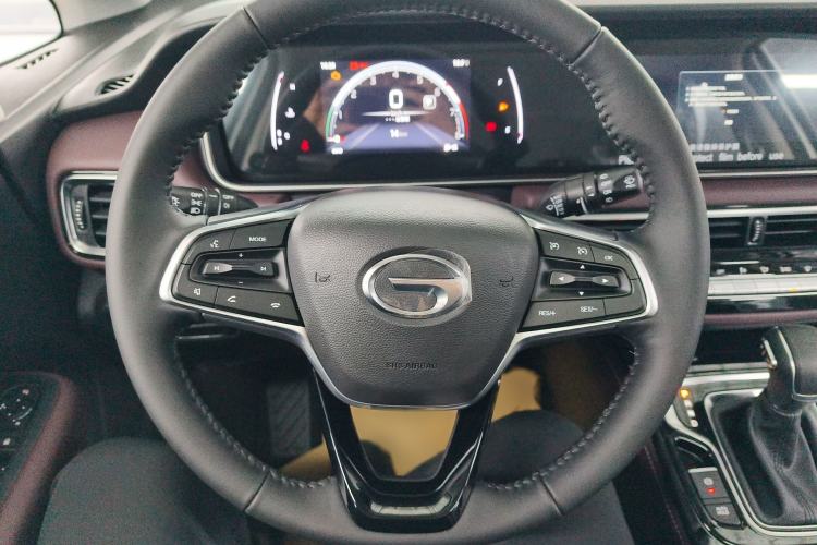 Used GAC Trumpchi M6 2023 PRO 270T DCT Luxury Edition Steering Wheel