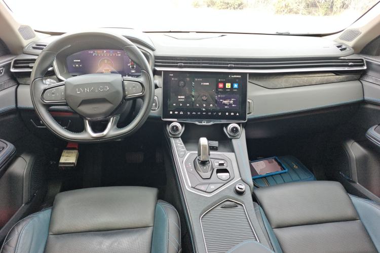 Used Lynk & Co 05 2020 2.0TD Two-Wheel Drive Shine Halo