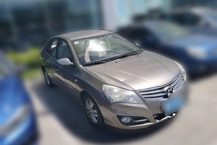 Used Hyundai Celesta 2011 1.6L Automatic Comfort Edition Front Right 45 Deg