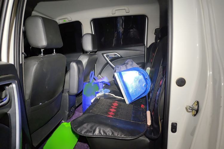 Used JMC Yuhu 5 2018 2.4T Classic Edition Diesel Manual 4x4 Luxury Long-Wheelbase JX4D24A5L