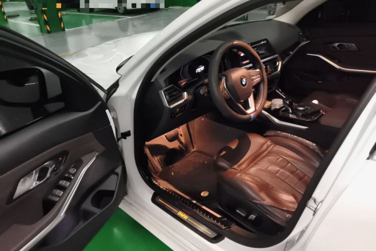 Used BMW 3 Series 2020 325Li First Edition Driver Seat