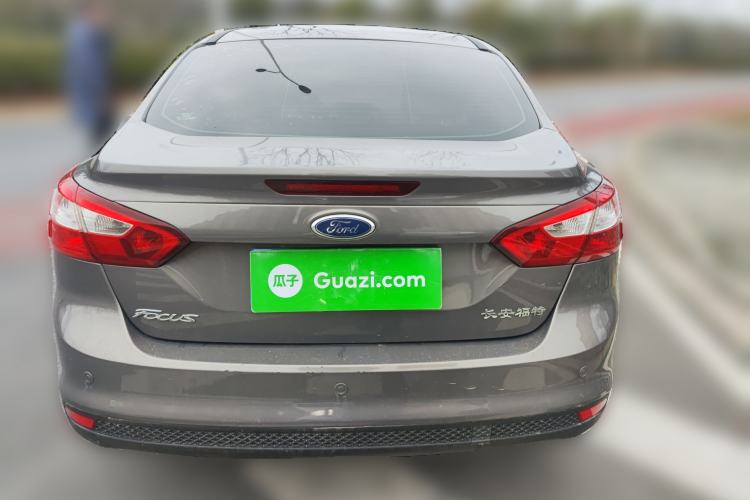 Used Ford Focus 2012 Sedan 1.6L Automatic Fashion Edition
