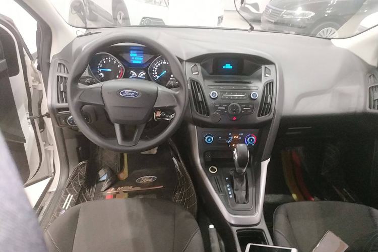 Used Ford Focus 2015 Hatchback 1.6L Automatic Comfort Model
