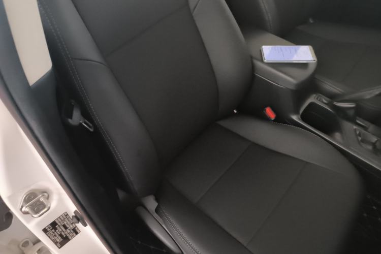 Used Toyota RAV4 2015 2.0L CVT Two-Wheel Drive Fashion Edition
