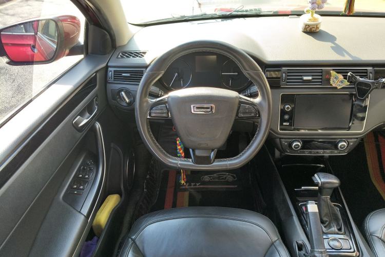 Used Qoros 3 2015 Urban SUV 1.6T Automatic Xuan Dong Party Edition
