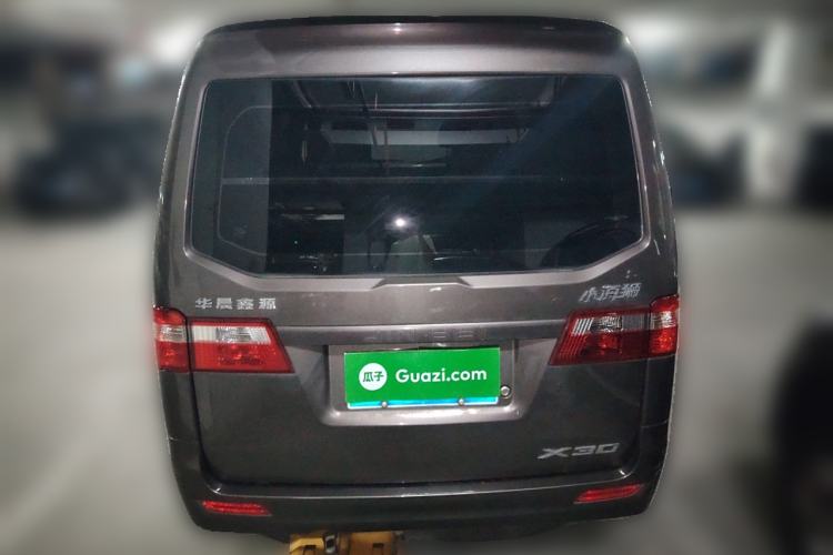 Used Jinbei Hiace X30 2023 1.5L Super-Comfortable Passenger Van 5/6/7-Seater Non-Air-Conditioned Version Model SWC15M
