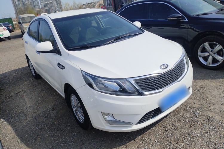 Used Kia K2 2012 Sedan 1.4L MT GLS Commemorative Edition
