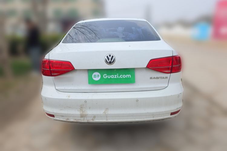 Used Volkswagen Sagitar 2015 1.6L Manual Comfort Model