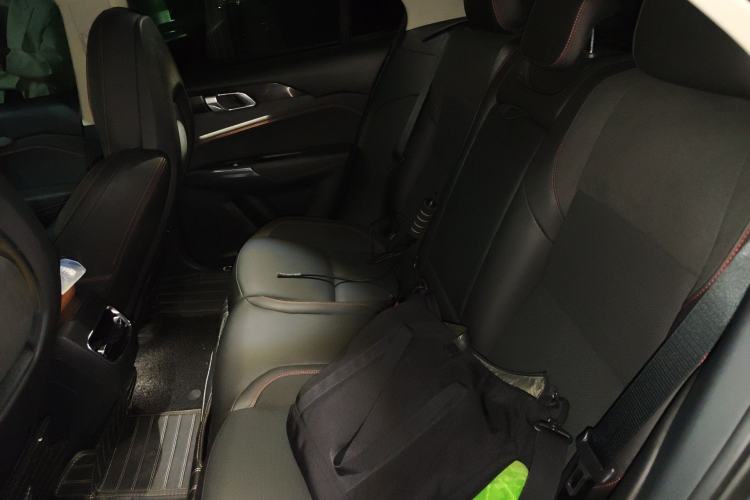 Used Lynk & Co 02 2019 1.5T DCT Two-Wheel Drive Pro Edition China VI Standard Left Rear Seat