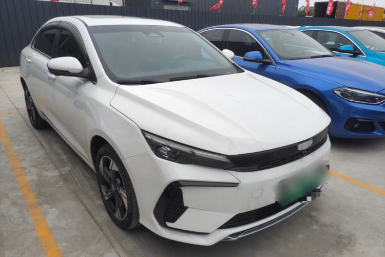 Used Geely Auto Emgrand L HiP 2024 Longteng Edition 1.5TD-DHT Pro 100KM Excellence Model Front Right 45 Deg