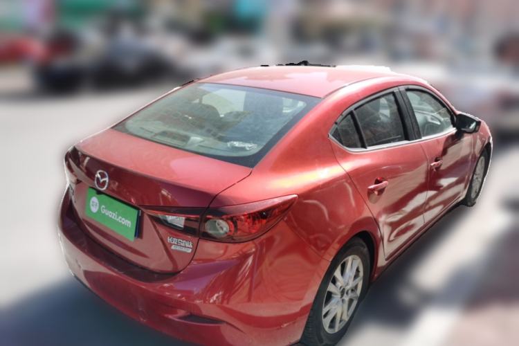 Used Mazda 3 Axela 2014 Sedan 1.5L Automatic Comfort Model

