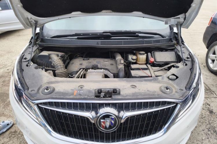 Ojetý Buick GL8 2018 ES 28T Flagship Model China VI Standard