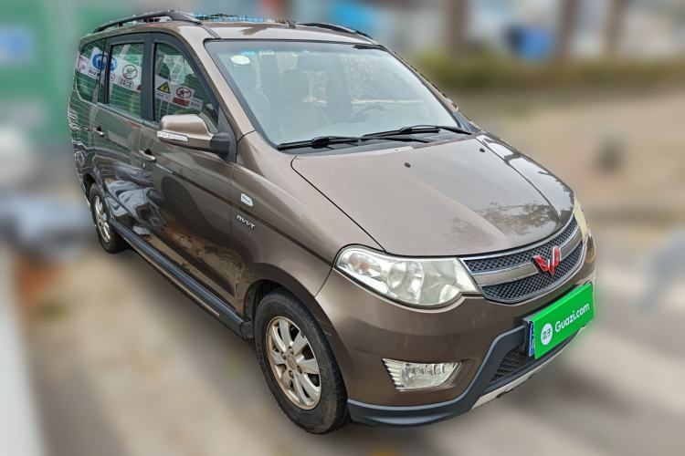 Used Wuling Hongguang 2014 1.5L S Comfort Model Front Right 45 Deg