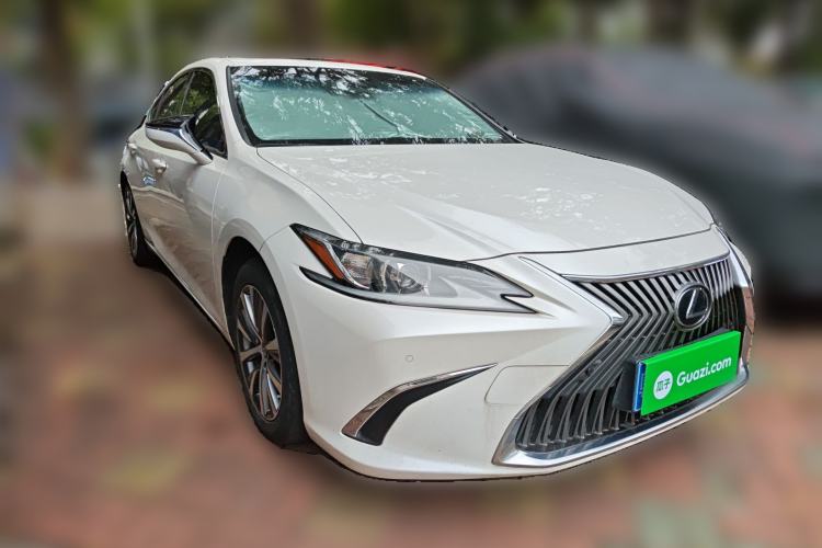 Used Lexus ES 2020 200 Excellence Edition

