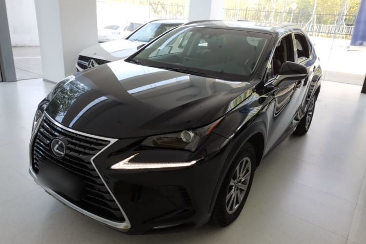 Used Lexus NX 2018 300h Front-Wheel-Drive FENGSHANG Version China V Emission Standard