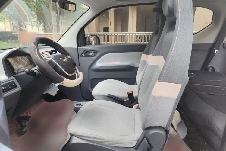 Used Wuling Hongguang MINIEV 2021 Macaron Premium Model – Lithium Iron Phosphate Left Front Seat