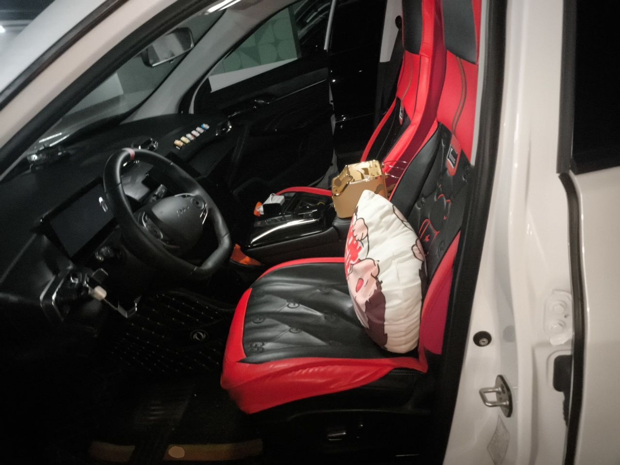 Dongfeng Aeolus Mage 2023 1.5T Prestige Edition — снимка 13