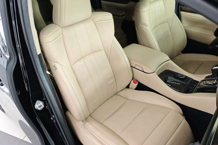 Used Toyota Alphard 2021 Dual-Engine 2.5L Prestige Edition
