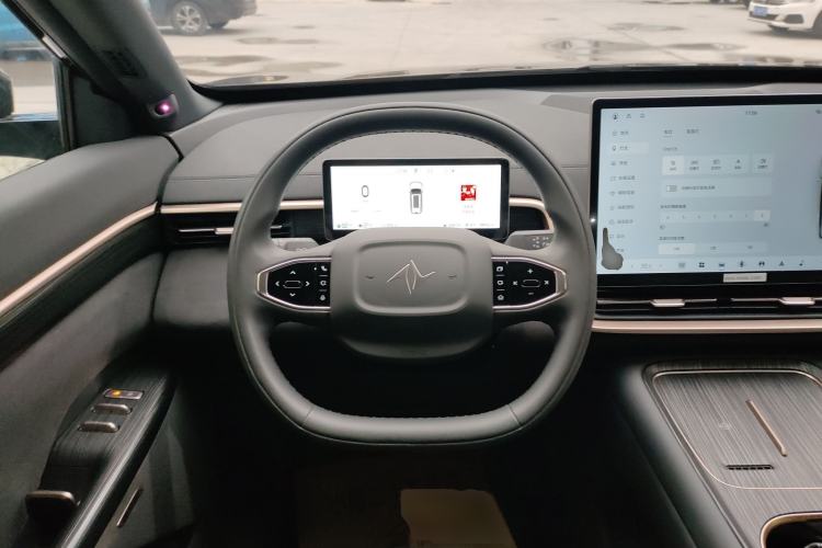 Used Dongfeng eπ eπ008 2024 210Max Range-Extended Version 6 Seats