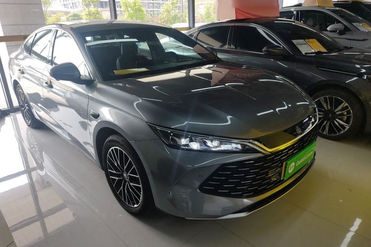 Used BYD Qin L 2025 DM-i Smart Drive 120KM Excellence Model Front Right 45 Deg