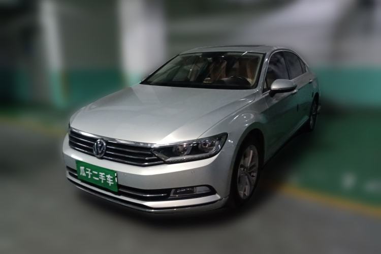 Used Volkswagen Magotan 2017 330TSI DSG Luxury Model