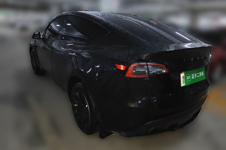 Used Tesla Model Y 2022 Long-Range All-Wheel-Drive Version
