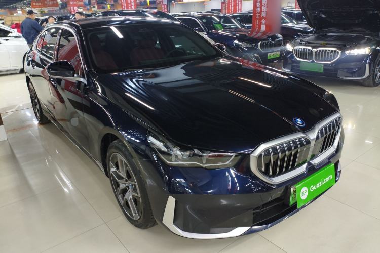 Used BMW i5 2024 eDrive 35L Luxury Package
