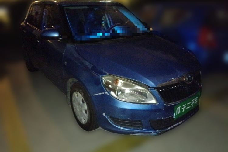 Used Skoda Fabia 2012 1.4L Manual Crystal Edition
