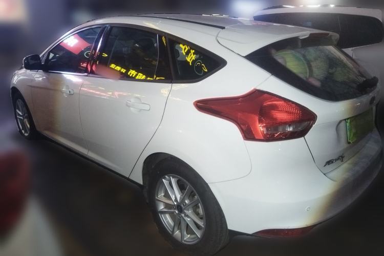 Used Ford Focus 2017 Hatchback 1.6L Automatic Fashion Edition Smart Drive Version
