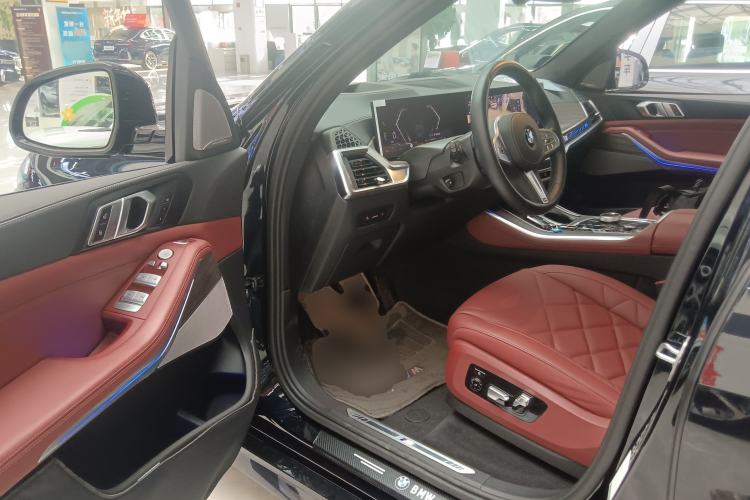 Used BMW X5 2023 xDrive 40Li M Sport Night Edition Package