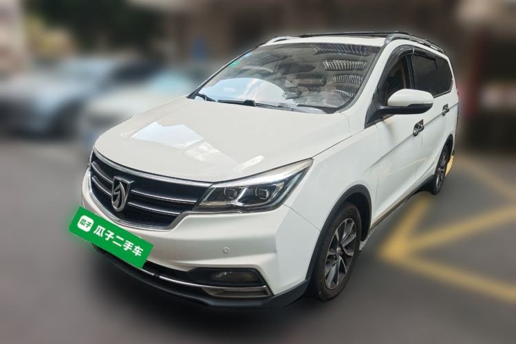 Used Baojun 730 2017 1.8L iAMT Luxury Version 7-Seater