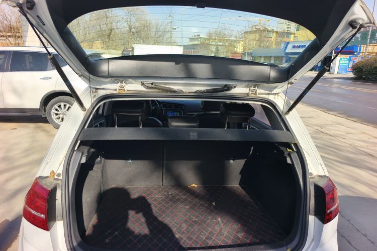 Used Volkswagen Golf 2017 230TSI Automatic Luxury Million-Vehicle Commemorative Edition