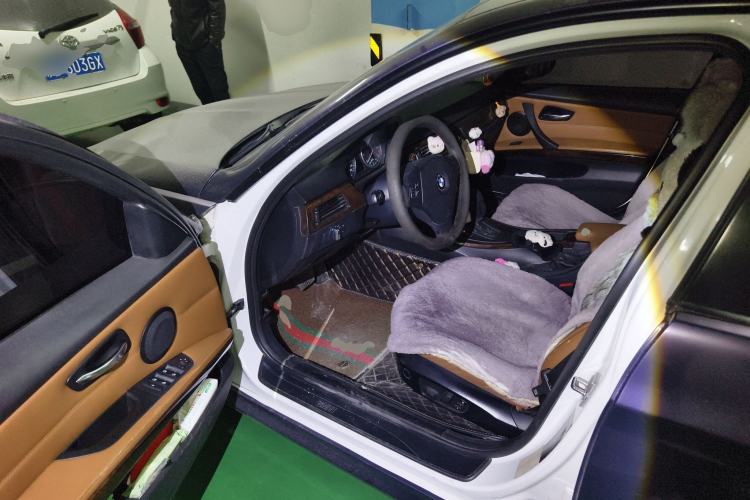 Used BMW 3 Series 2010 320i Sport Edition Driver Seat