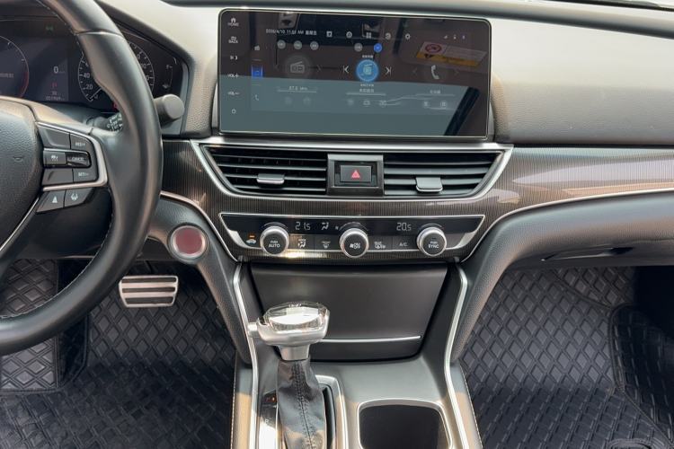 Used Honda Accord 2022 260TURBO Phantom Night · Prestige Edition Audio And AC Panel